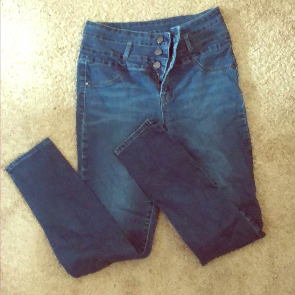 Refuge blue jeans perfect condition!